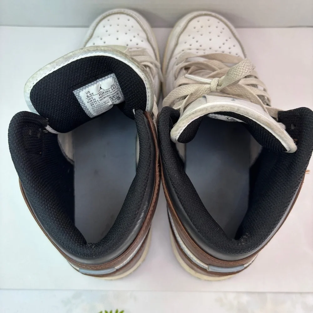 Nike Jordan 1 Mid SE White & Brown Sneakers with Embroidery 6.5Y - Picture 6 of 7